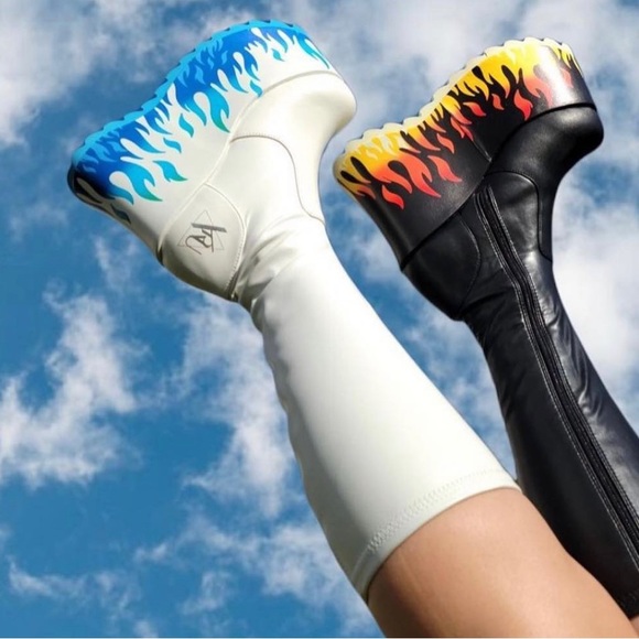 NWT YRU Y.R.U. White Zen Flame Boots blue fire knee high platform gogo - Picture 4 of 11
